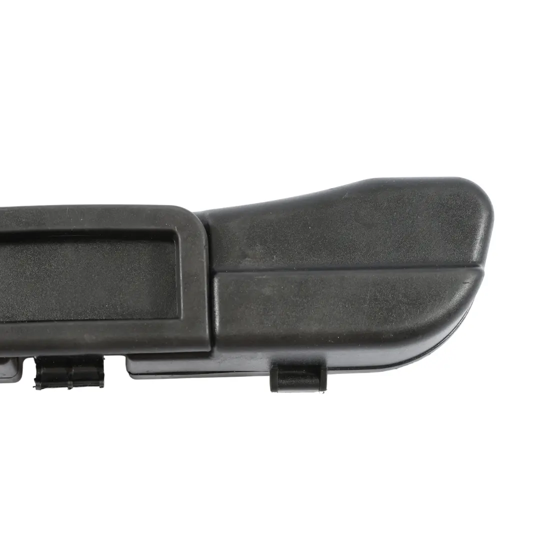 Ersatzradschlüssel Mutter Werkzeugsatz Halter Haken Box für Audi A4 B7 mit Teilenummer 8E0012111A Audi A4 B7 Ersatzradschlüssel Mutter Werkzeugsatz Halter Haken Box - SKU 8E0012111A-1 - Teilenummer 8E0012111A