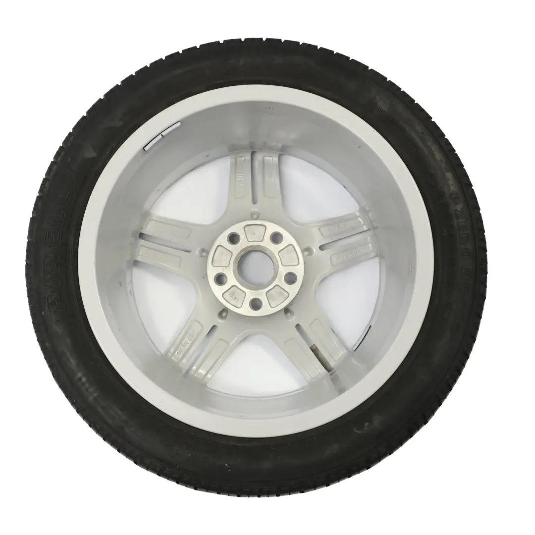 Koło Felga 17" ET:45 7,5J Opona Pirreli 245/45 do Audi A4 B7 o numerze 8E0601025AS Audi A4 B7 Koło Felga 17" ET:45 7,5J Opona Pirreli 245/45 - SKU 8E0601025AS - Numer Części 8E0601025AS