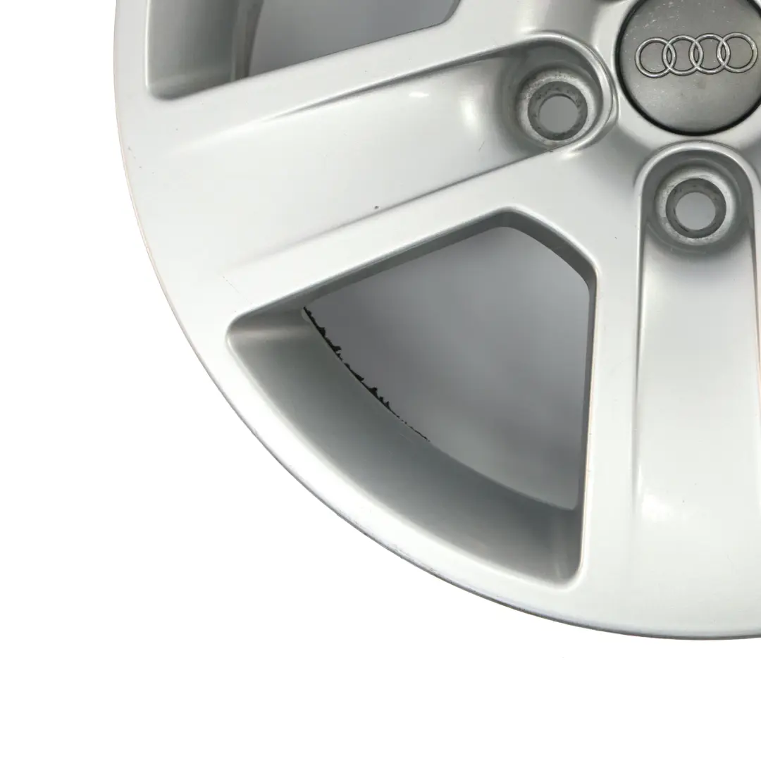 Llanta Aleación Plateada 16" ET:42 7J Star Spoke para Audi A4 B7 8E con número de pieza 8E0601025B Audi A4 B7 8E Llanta Aleación Plateada 16" ET:42 7J Star Spoke - SKU 8E0601025B-5 - Número de pieza 8E0601025B
