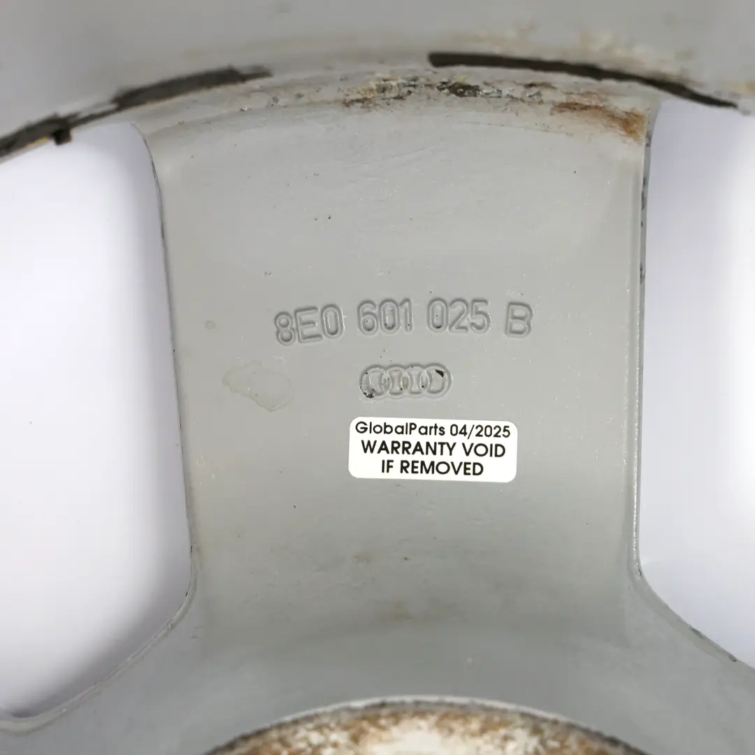 Audi A4 B7 8E Srebrna Felga Aluminiowa 16" ET:42 7J - SKU 8E0601025B-6 - Numer Części 8E0601025B