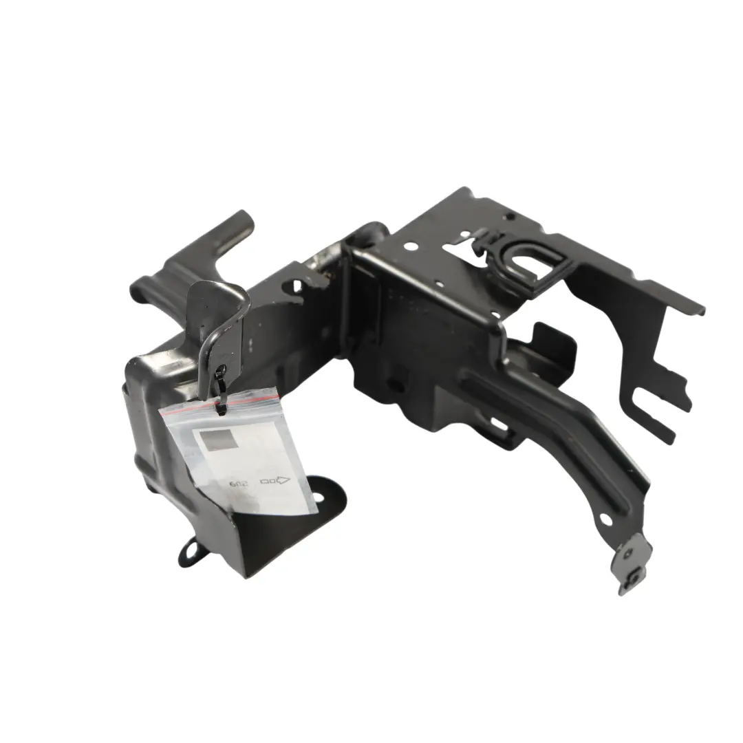 Uchwyt Wspornik Mocowanie Pompy Hamulcowej ABS do Audi A4 S4 B7 o numerze 8E0614119AL Audi A4 S4 B7 Uchwyt Wspornik Mocowanie Pompy Hamulcowej ABS - SKU 8E0614119AL - Numer Części 8E0614119AL