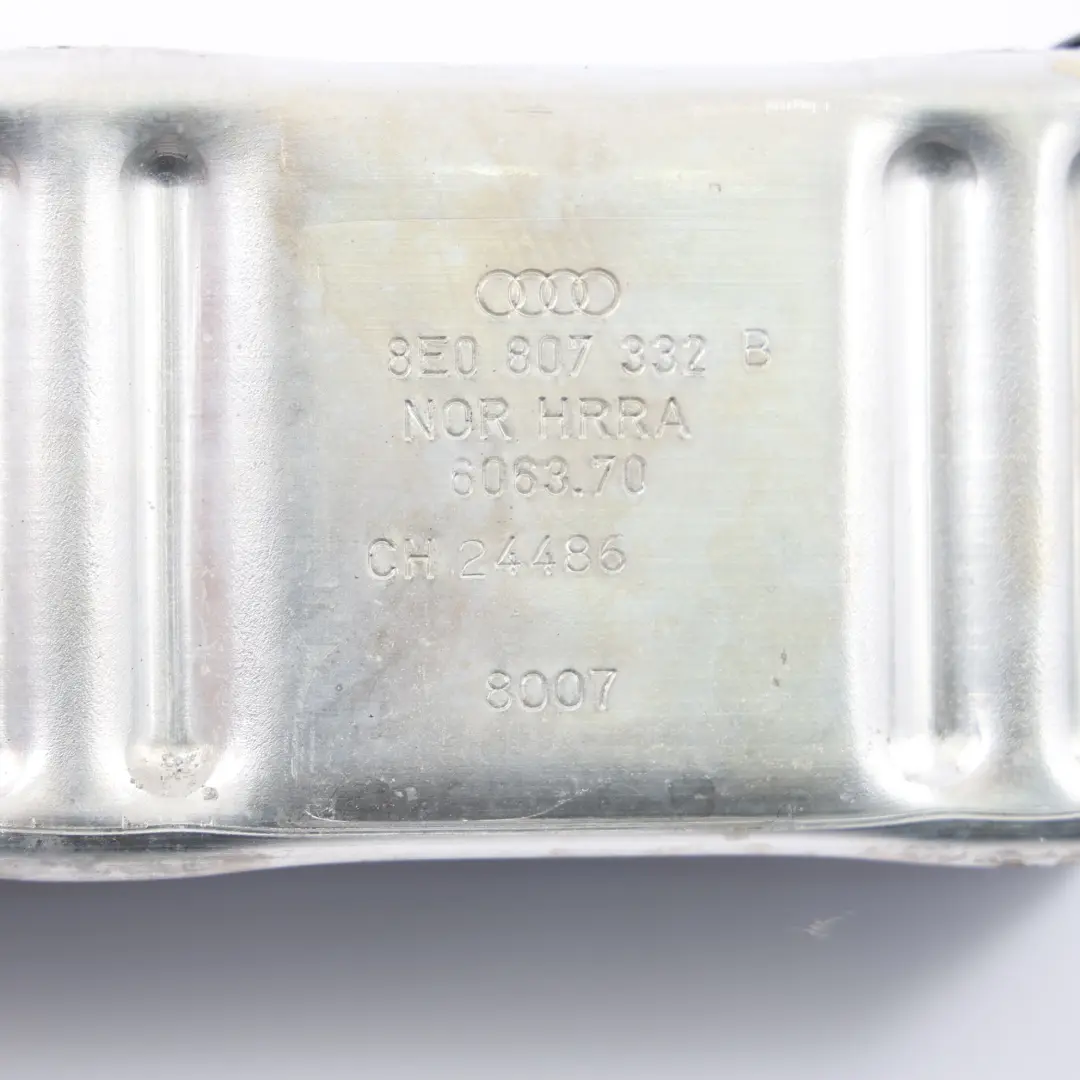 Soporte Parachoques Audi A4 S4 B7 Guía De Montaje Trasera Derecha para con número de pieza 8E0807332B Soporte Parachoques Audi A4 S4 B7 Guía De Montaje Trasera Derecha - SKU 8E0807332B - Número de pieza 8E0807332B