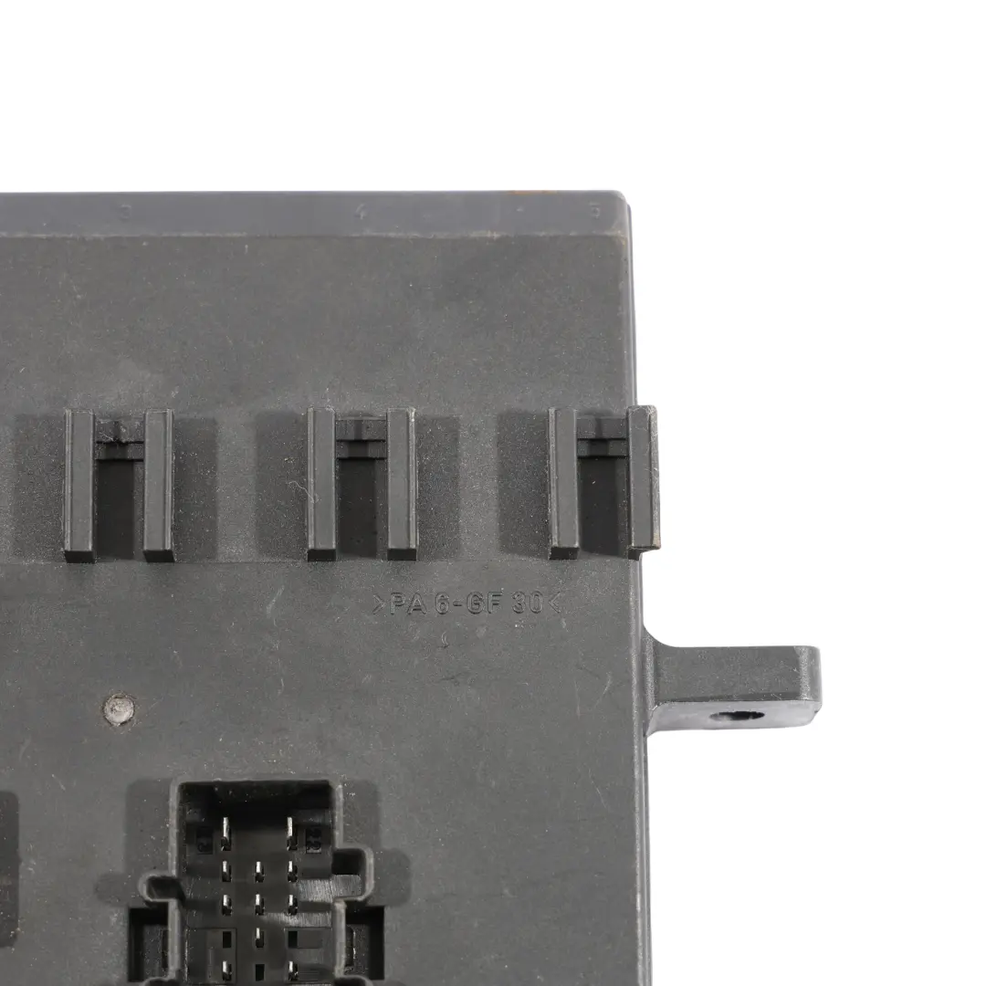 Moduł Sterownik Świateł do Audi A4 B7 o numerze 8E0907279J Audi A4 B7 Moduł Sterownik Świateł - SKU 8E0907279J - Numer Części 8E0907279J