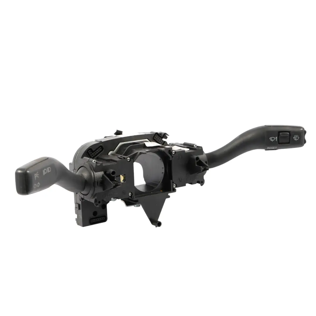 Grupo columna dirección limpiaparabrisas Stalk Indicador para Audi A4 B7 con número de pieza 8E0953549Q Audi A4 B7 Grupo columna dirección limpiaparabrisas Stalk Indicador - SKU 8E0953549Q - Número de pieza 8E0953549Q