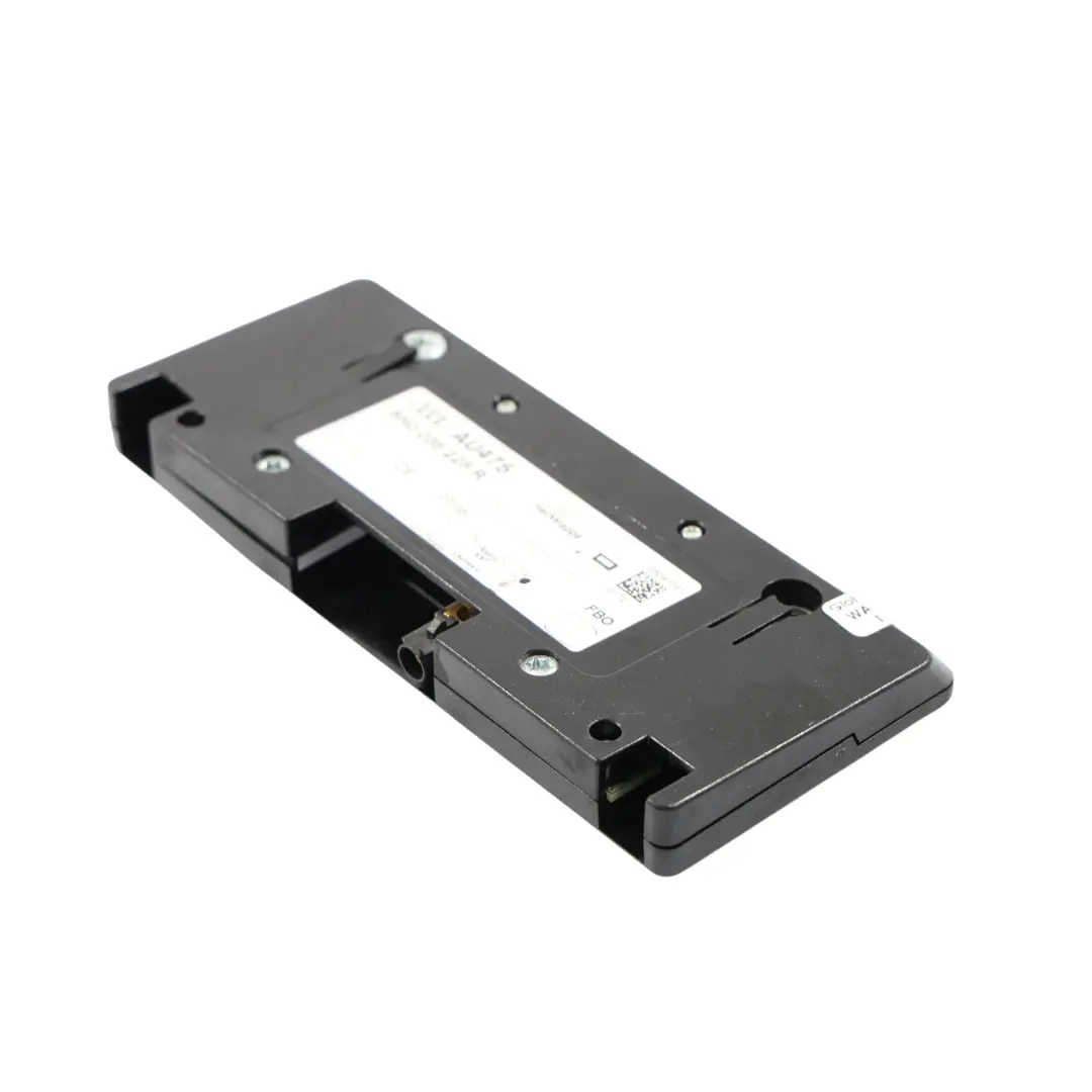 Modulo Amplificatore Antenna per Audi A4 B7 con numero di parte 8H0035225R Audi A4 B7 Modulo Amplificatore Antenna - SKU 8H0035225R - Numero di parte 8H0035225R