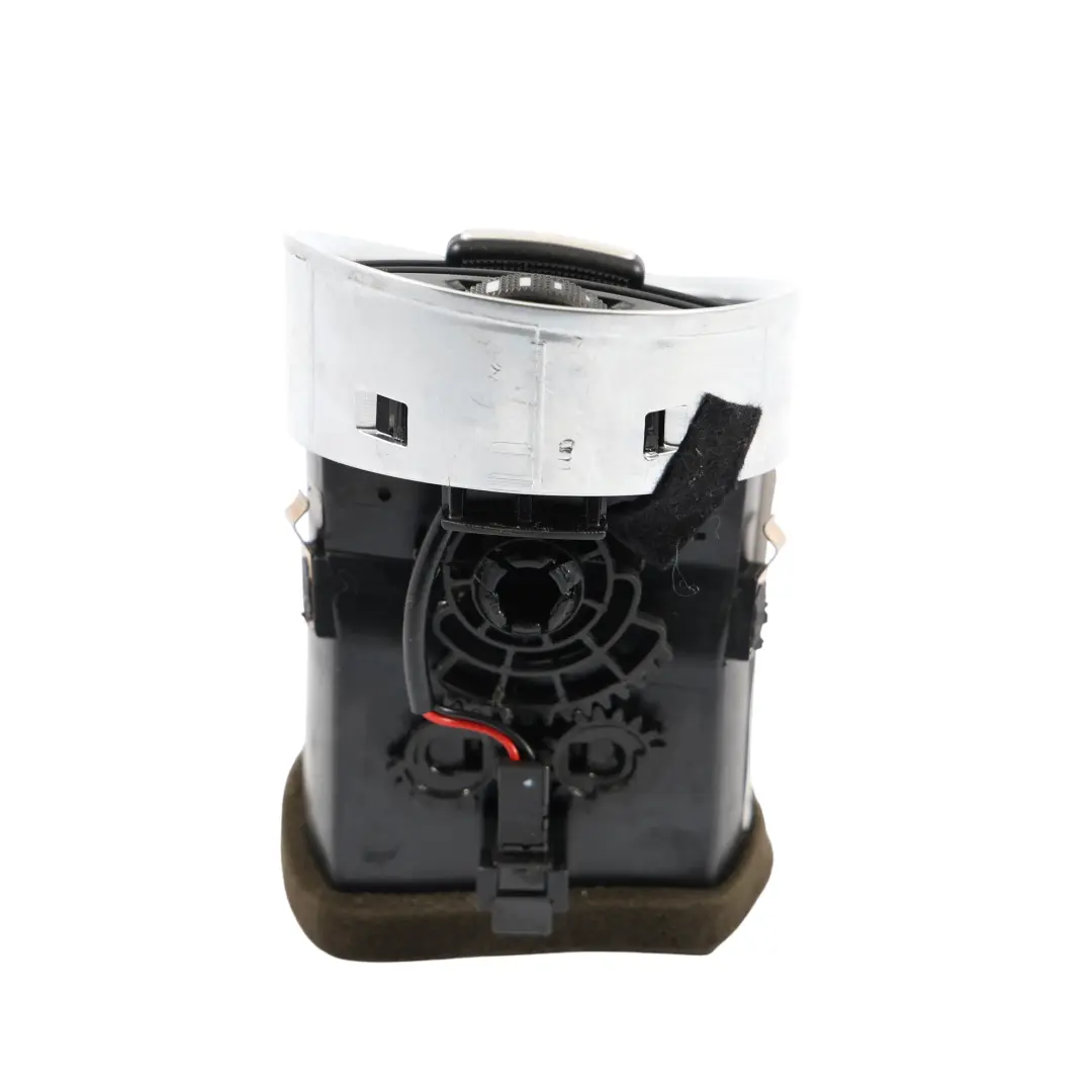 Salpicadero Rejilla Delantera Ventilación Boquilla Audi A4 B7 - SKU 8H0820901D - Número de pieza 8H0820901D