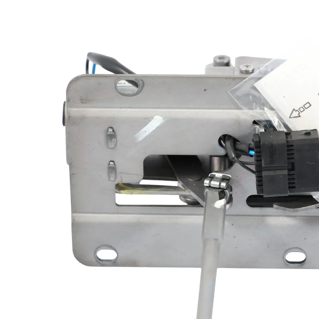 Audi A4 B7 Convertible Roof Storage Cover Motor Lock - SKU 8H0825399B - Part number 8H0825399B