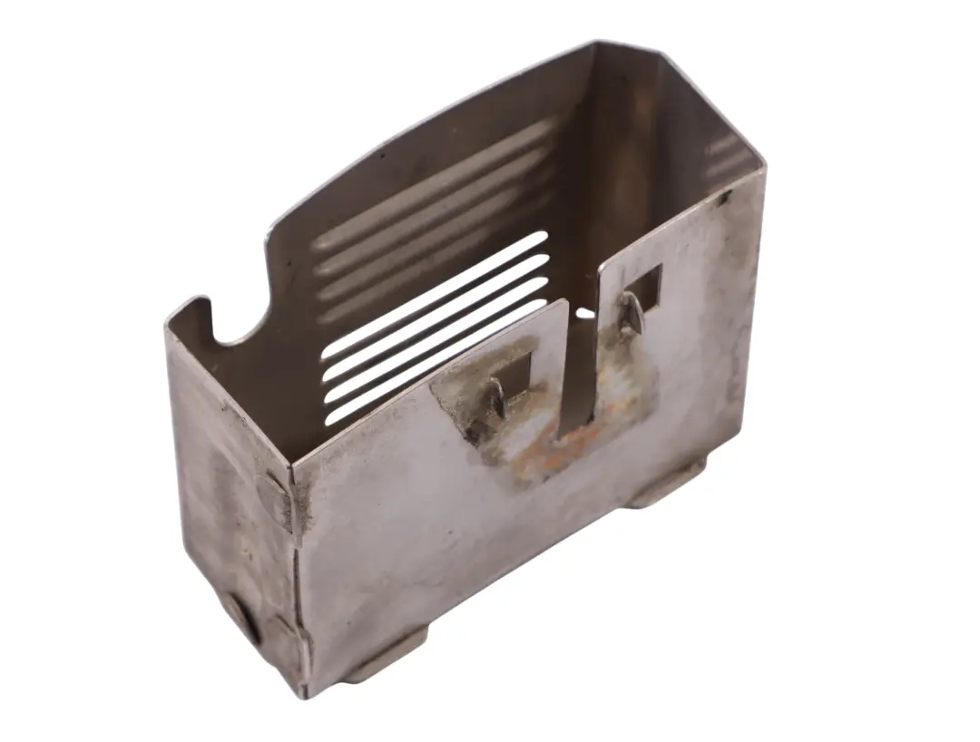 Alarmhorn Sirene Metall Abdeckung Schutzleiste Halterung für Audi TT 8J mit Teilenummer 8J0951287 Audi TT 8J Alarmhorn Sirene Metall Abdeckung Schutzleiste Halterung - SKU 8J0951287 - Teilenummer 8J0951287