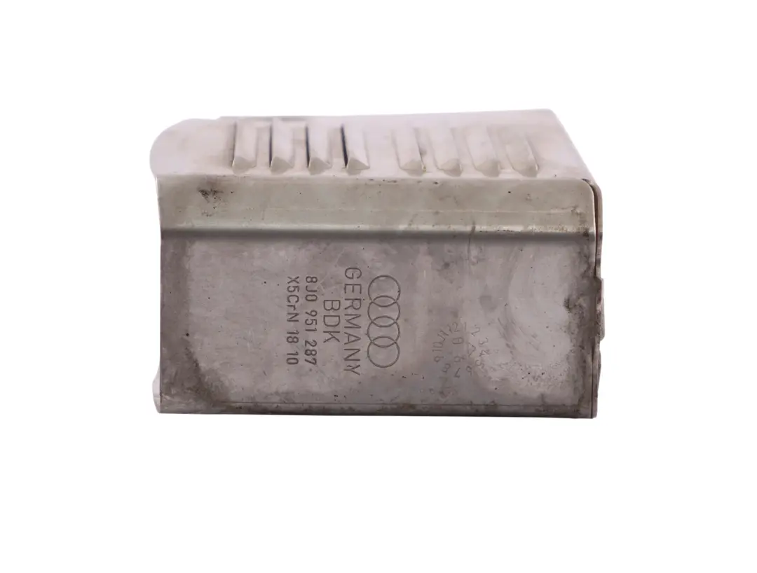 Alarmhorn Sirene Metall Abdeckung Schutzleiste Halterung für Audi TT 8J mit Teilenummer 8J0951287 Audi TT 8J Alarmhorn Sirene Metall Abdeckung Schutzleiste Halterung - SKU 8J0951287 - Teilenummer 8J0951287