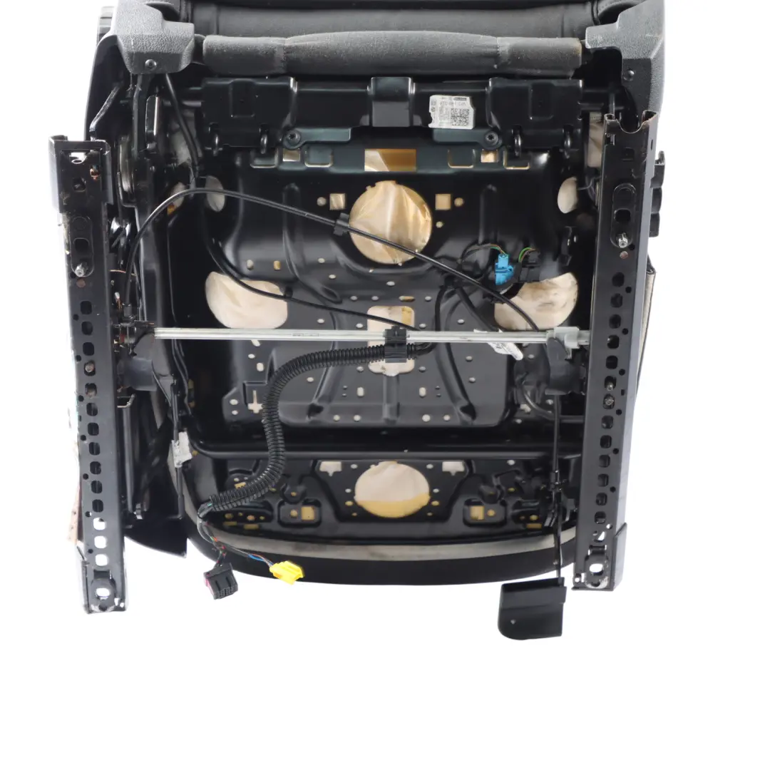 Front Seat Interior Cloth Left N/S Fabric Soul Black to Audi A4 B8 with Part number 8K0881805CM Audi A4 B8 Front Seat Interior Cloth Left N/S Fabric Soul Black - SKU 8K0881805CM-1 - Part number 8K0881805CM