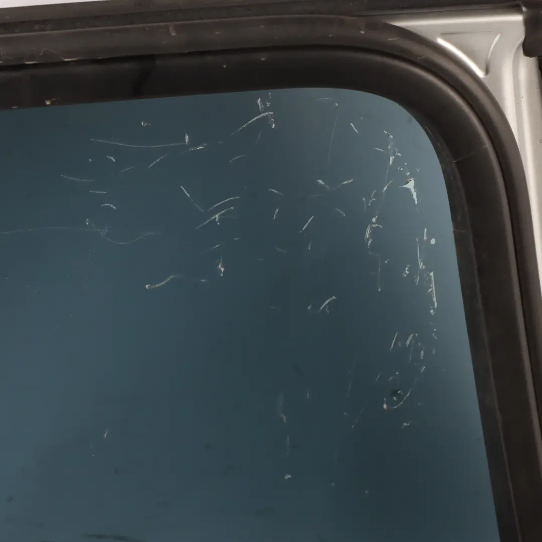 Audi A4 B8 Limousine Rear Door Left N/S Ice Metallic Silver - X7W - SKU 8K5833051D-ICS1 - Part number 8K9833051D