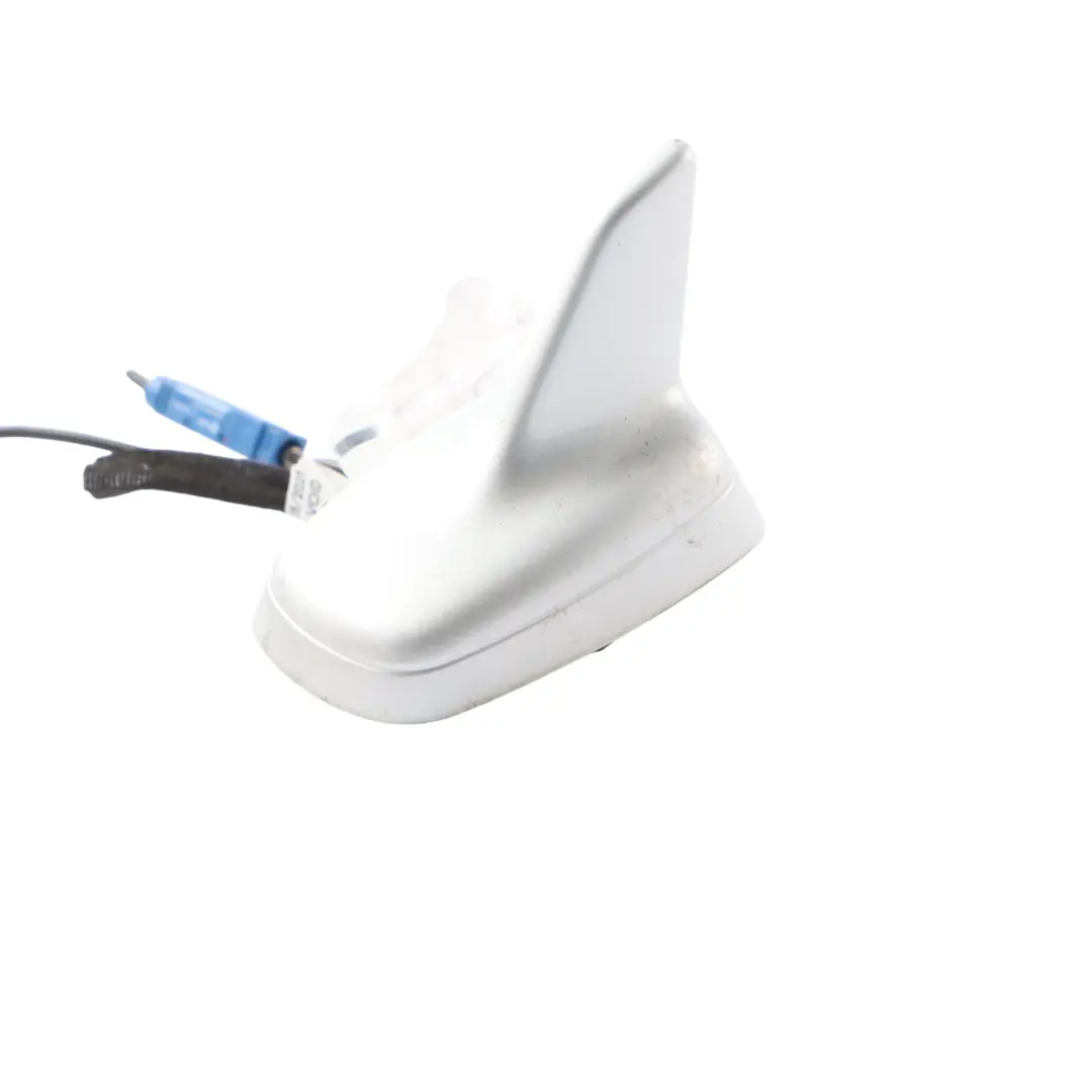 Roof Antenna Shark Fin Ice Silver Metallic - X7W to Audi A4 S4 B8 Avant with Part number 8K9035503E Audi A4 S4 B8 Avant Roof Antenna Shark Fin Ice Silver Metallic - X7W - SKU 8K9035503E-ICS - Part number 8K9035503E