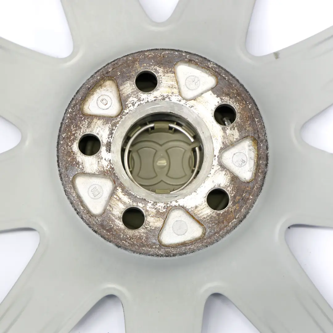 Mk1 8N TT Felga Aluminiowa Srebrna 18" 8J ET:33 9-Ramienna do Audi o numerze 8N0601025S Audi Mk1 8N TT Felga Aluminiowa Srebrna 18" 8J ET:33 9-Ramienna - SKU 8N0601025S-1 - Numer Części 8N0601025S