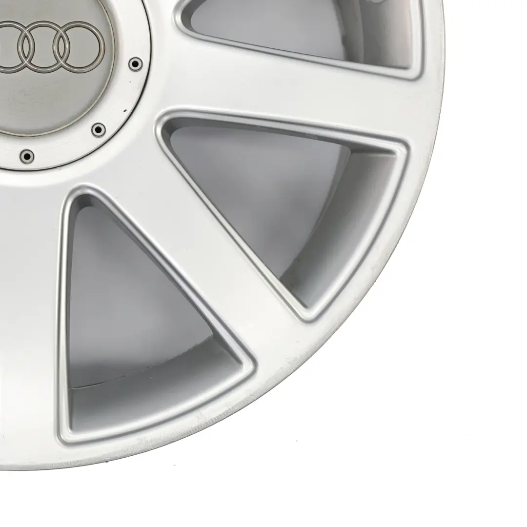 Audi Mk1 8N TT Llanta De Aleación Plateada 18" 8J ET:33 9 Radios - SKU 8N0601025S-2 - Número de pieza 8N0601025S