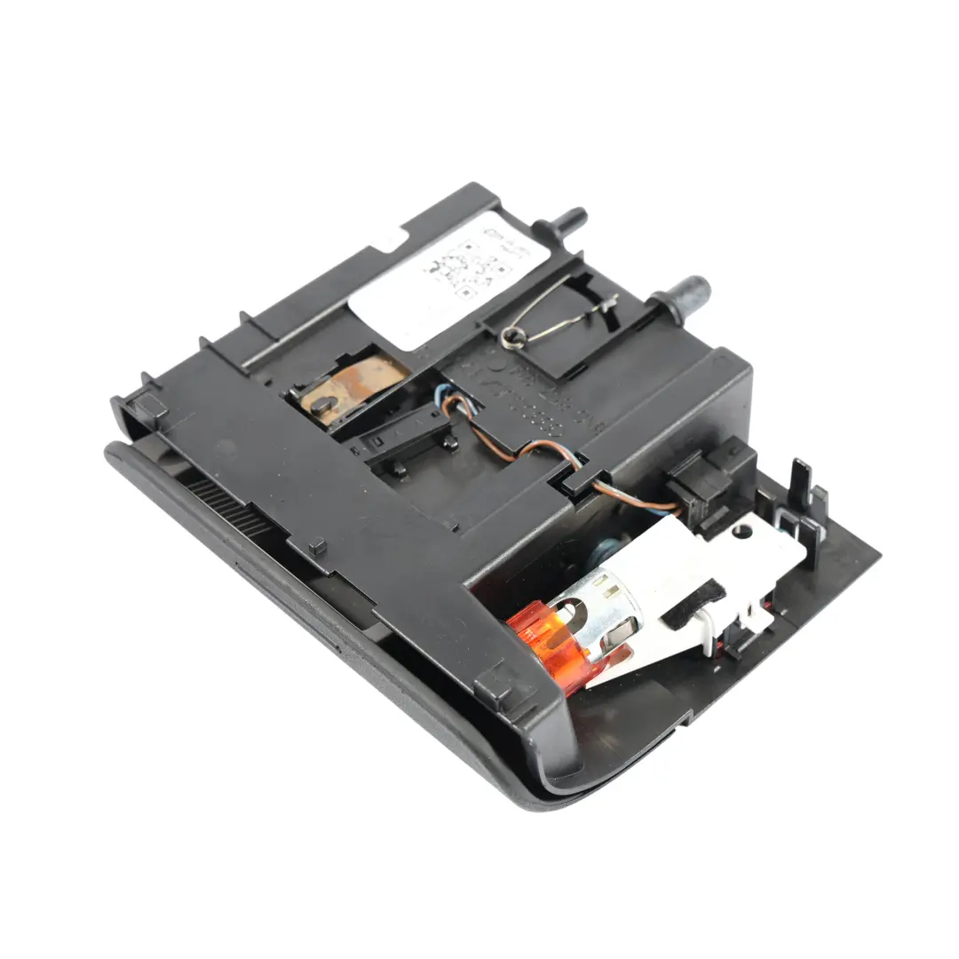 Audi TT 8N Console Centrale Portacenere Presa Sigaretta Plug - SKU 8N0857951A - Numero di parte 8N0857951A