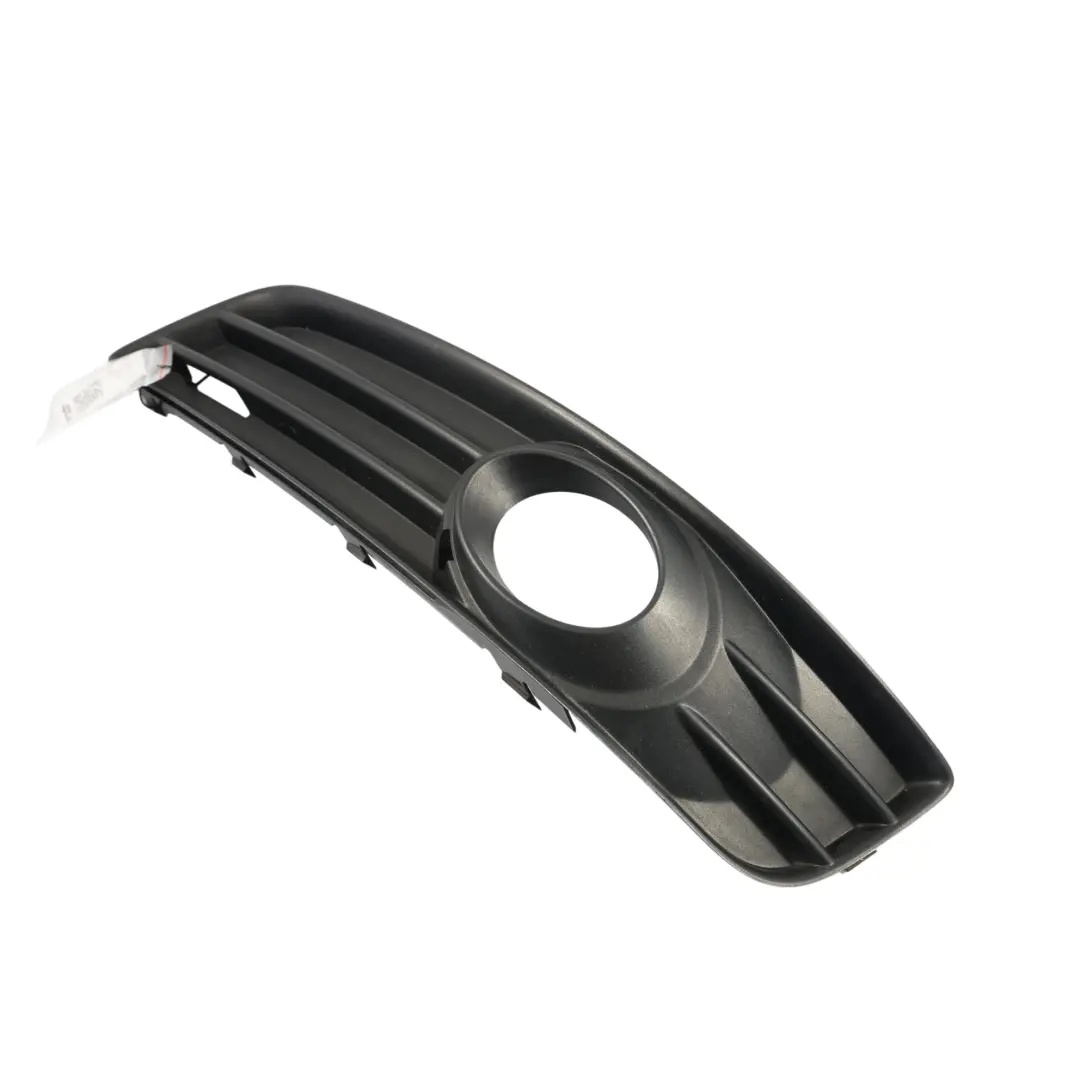 Audi A3 8P Cache Antibrouillard Avant Gauche Garniture Calandre - SKU 8P0807681F - Numéro de pièce 8P0807681F