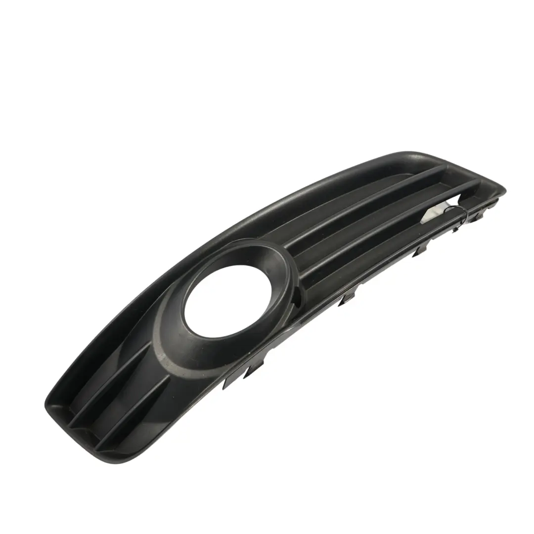 Audi A3 8P Cache Antibrouillard Avant Droit Garniture De Calandre - SKU 8P0807682E - Numéro de pièce 8P0807682E
