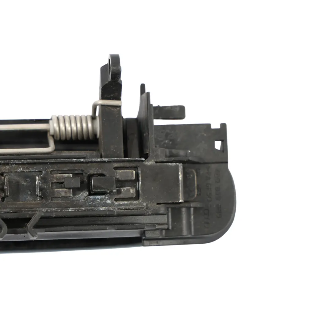 Manija Puerta Delantera Trasera Izquierda Exterior Esfera Azul - X5X para Audi A3 8P con número de pieza 8P0837207 Audi A3 8P Manija Puerta Delantera Trasera Izquierda Exterior Esfera Azul - X5X - SKU 8P0837207-SPH1 - Número de pieza 8P0837207