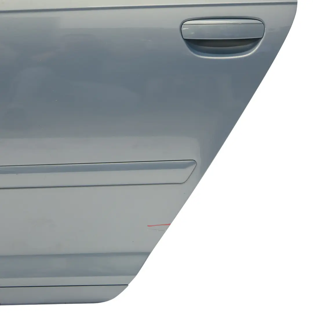 Sportback Porta Posteriore Sinistra Sphere Blue Metallic - X5X per Audi A3 8P con numero di parte 8P4833051A Audi A3 8P Sportback Porta Posteriore Sinistra Sphere Blue Metallic - X5X - SKU 8P4833051A-SPH - Numero di parte 8P4833051A