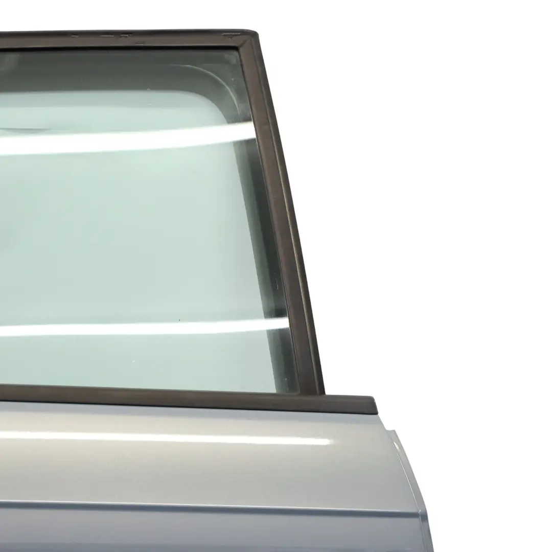 Sportback Puerta Trasera Derecha Cubierta Sphere Blue - X5X para Audi A3 8P con número de pieza 8P4833052A Audi A3 8P Sportback Puerta Trasera Derecha Cubierta Sphere Blue - X5X - SKU 8P4833052A-SPH - Número de pieza 8P4833052A