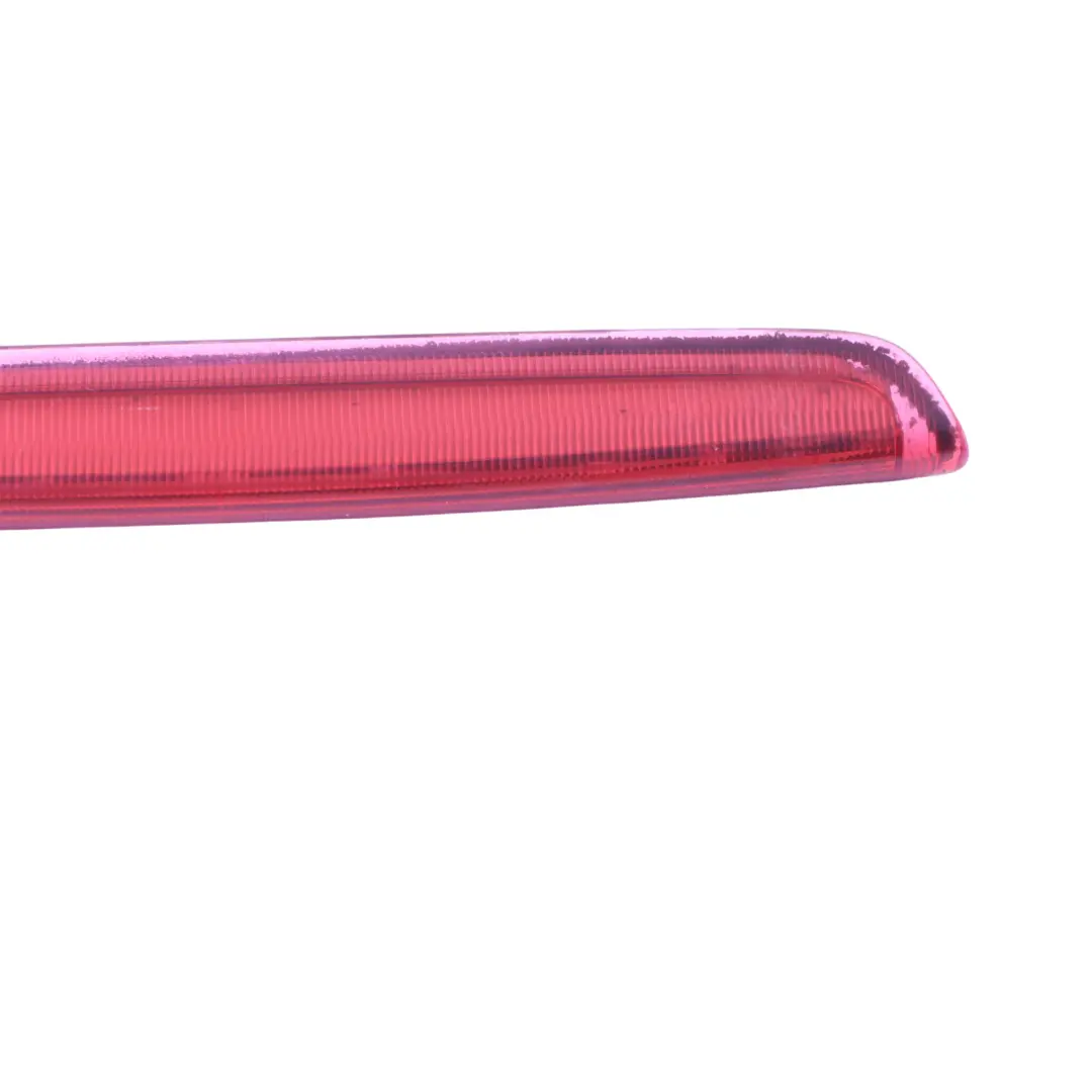 Troisième Feu Stop Arrière pour Audi A3 8P à propos du numéro de pièce 8P4945097C Audi A3 8P Troisième Feu Stop Arrière - SKU 8P4945097C - Numéro de pièce 8P4945097C