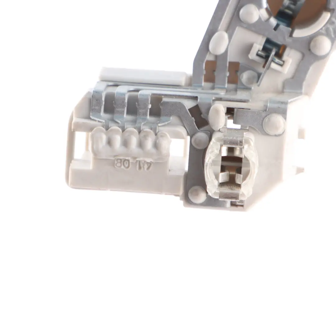 Heckleuchte Innen Birnenhalter Heckklappe Rechts für Audi A3 8P mit Teilenummer 8P4945258C Audi A3 8P Heckleuchte Innen Birnenhalter Heckklappe Rechts - SKU 8P4945258C - Teilenummer 8P4945258C