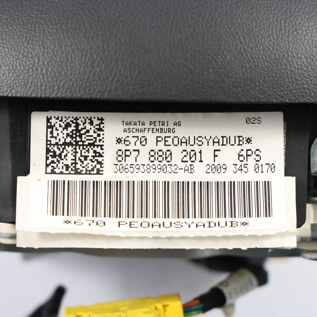 Driver's Steering Wheel Air Module Unit to Audi A3 8P with Part number 8P7880201F Audi A3 8P Driver's Steering Wheel Air Module Unit - SKU 8P7880201F - Part number 8P7880201F