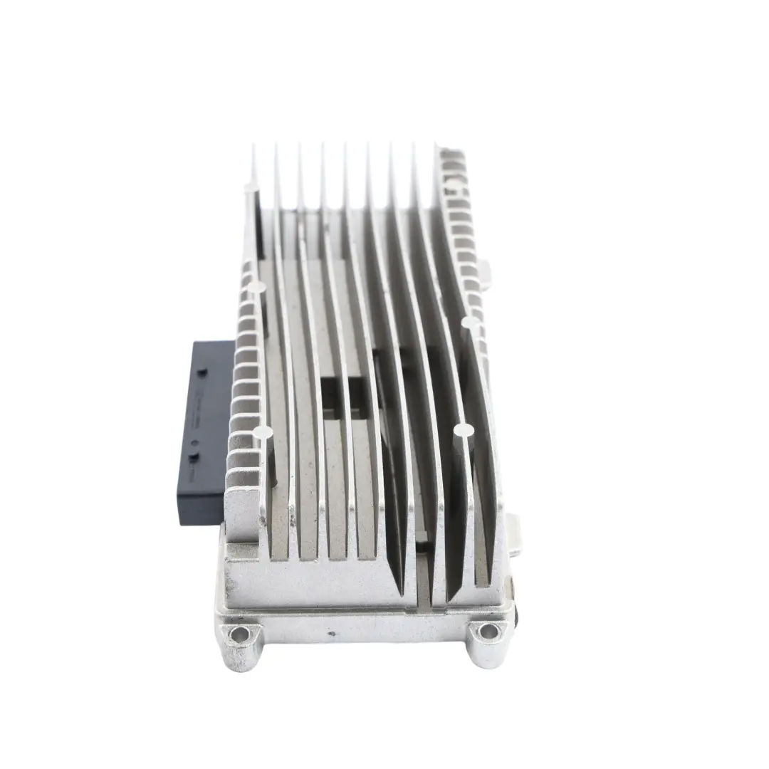 Wzmacniacz Głośników Radia do Audi A4 B8 A5 8T o numerze 8R0035223G Audi A4 B8 A5 8T Wzmacniacz Głośników Radia - SKU 8R0035223G - Numer Części 8R0035223G