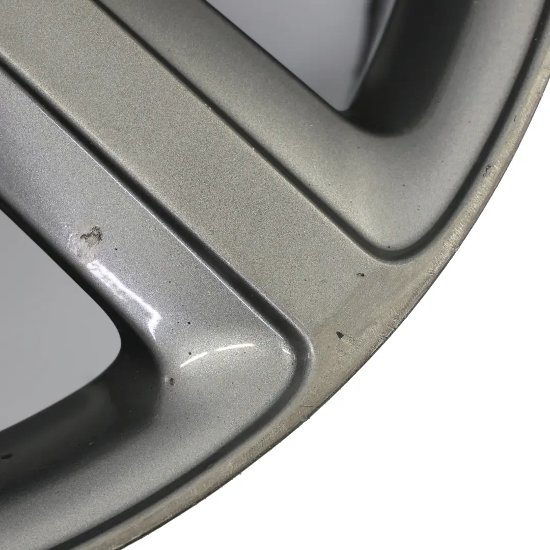 Jante Alliage Grise 19" 8J ET:39 À Rayons Étoilés pour Audi Q5 8R à propos du numéro de pièce 8R0601025BD Audi Q5 8R Jante Alliage Grise 19" 8J ET:39 À Rayons Étoilés - SKU 8R0601025BD-4 - Numéro de pièce 8R0601025BD