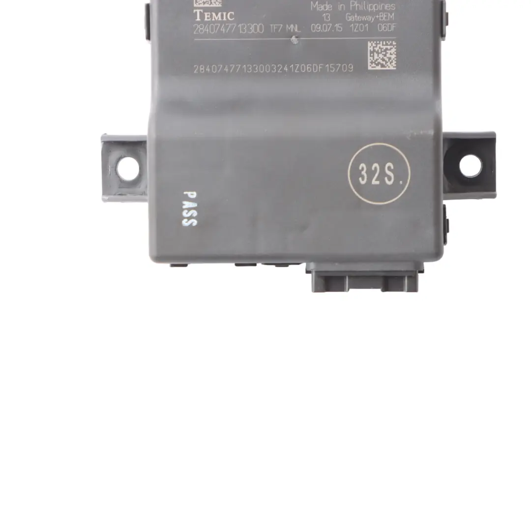 Gateway Control Module Unit ECU to Audi A5 8T 2.0 TDI with Part number 8R0907468AA Audi A5 8T 2.0 TDI Gateway Control Module Unit ECU - SKU 8R0907468AA - Part number 8R0907468AA