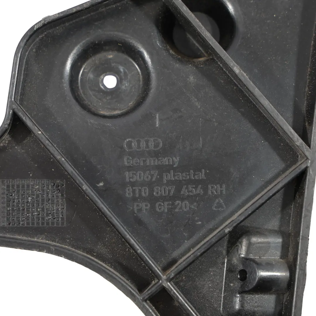 Hintere Stoßstangen Halterung Rechts für Audi A5 8T mit Teilenummer 8T0807454 Audi A5 8T Hintere Stoßstangen Halterung Rechts - SKU 8T0807454 - Teilenummer 8T0807454