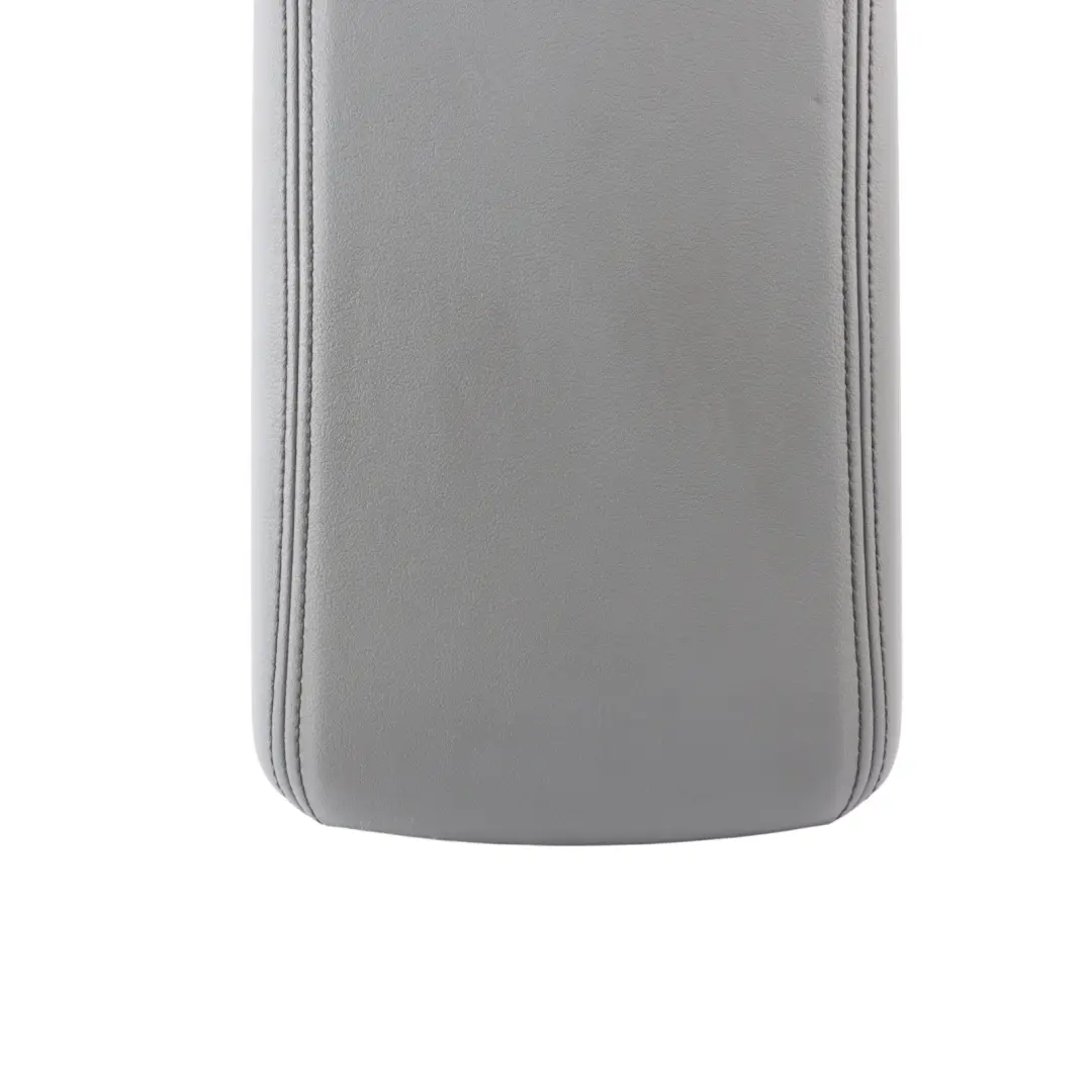 Audi A3 8V Osłona Panel Podłokietnik Uchwyt Schowek 8V0864283E - SKU 8V0864207E-1 - Numer Części 8V0864207E