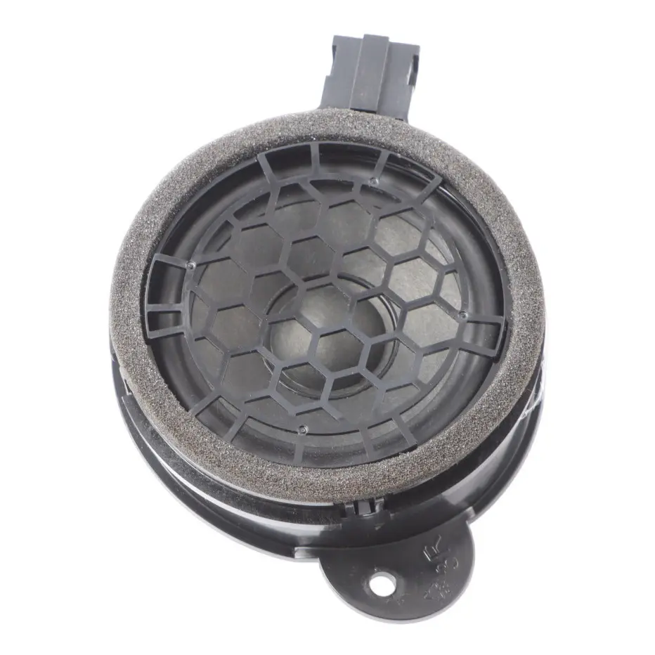Tweeter Posteriore Altoparlante Destro per Audi A3 S3 8V con numero di parte 8V3035710 Audi A3 S3 8V Tweeter Posteriore Altoparlante Destro - SKU 8V3035710 - Numero di parte 8V3035710