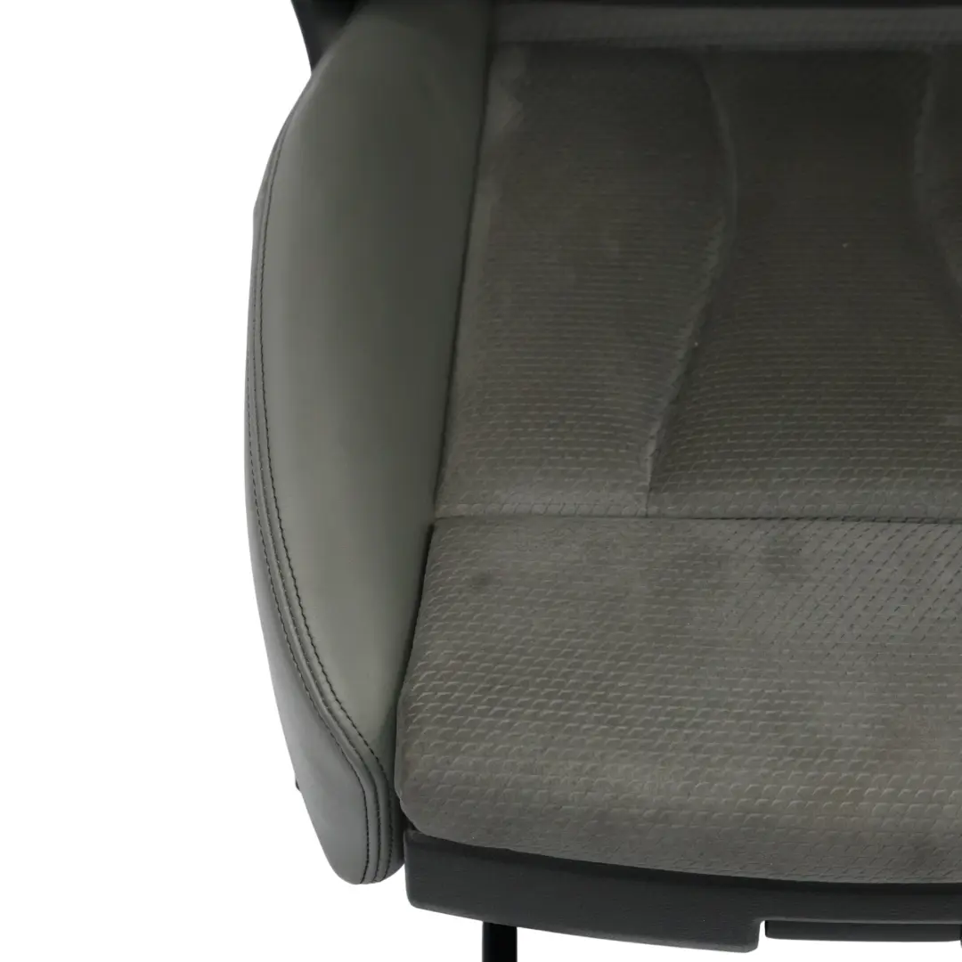Asiento Deportivo Delantero Izquierdo Cuero para Audi A3 8V 3D S-Line con número de pieza 8V3881805AR Audi A3 8V 3D S-Line Asiento Deportivo Delantero Izquierdo Cuero - SKU 8V3881805AR-1 - Número de pieza 8V3881805AR