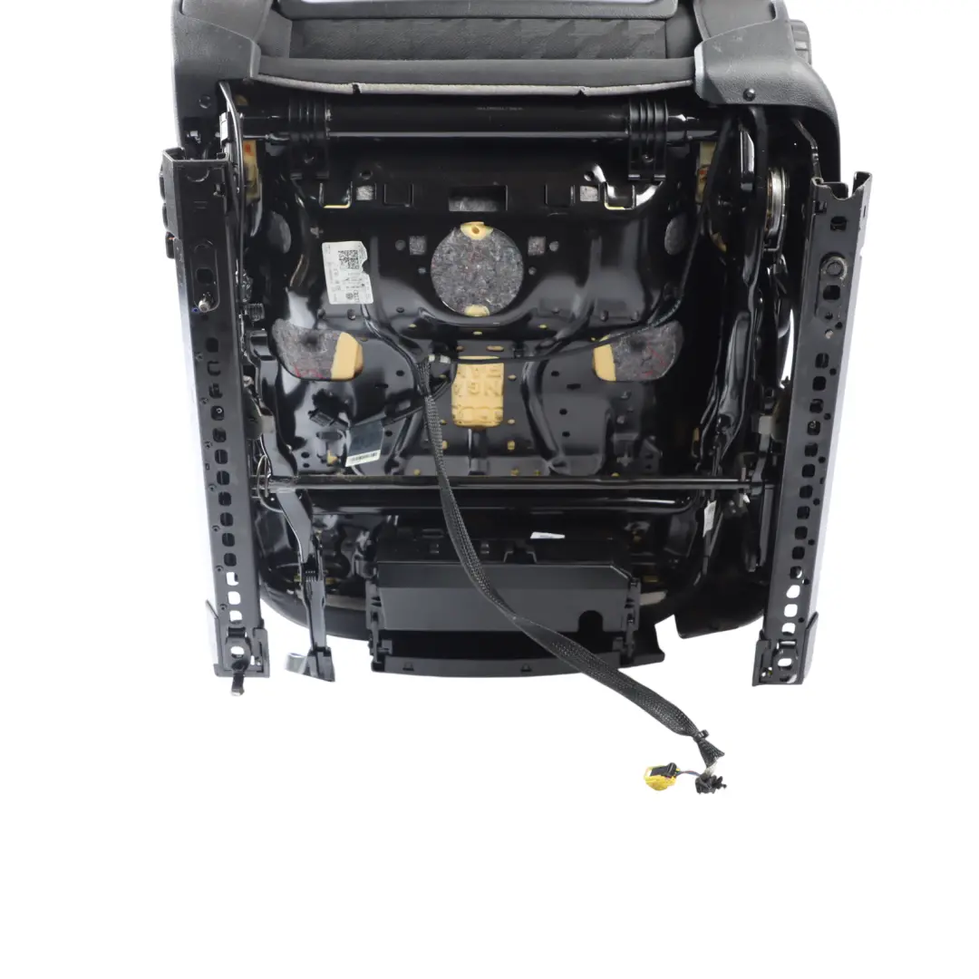 Hatckback Front Seat Right O/S Cloth Soul Black to Audi A3 8V 3D with Part number 8V3881806 Audi A3 8V 3D Hatckback Front Seat Right O/S Cloth Soul Black - SKU 8V3881806-1 - Part number 8V3881806