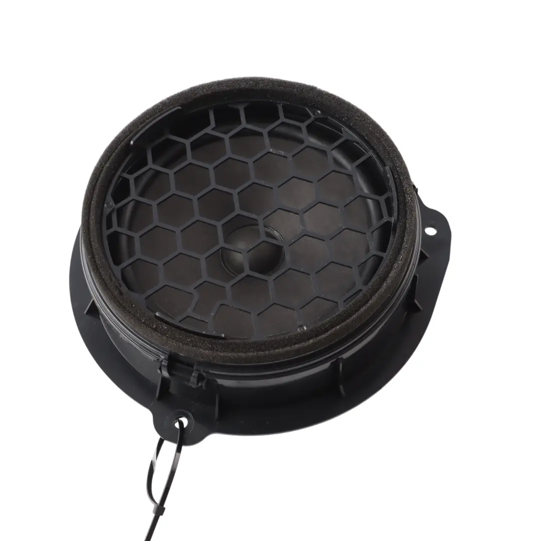 Altavoz De Puerta Trasero Izquierdo Derecho para Audi A3 S3 8V con número de pieza 8V4035411 Audi A3 S3 8V Altavoz De Puerta Trasero Izquierdo Derecho - SKU 8V4035411 - Número de pieza 8V4035411