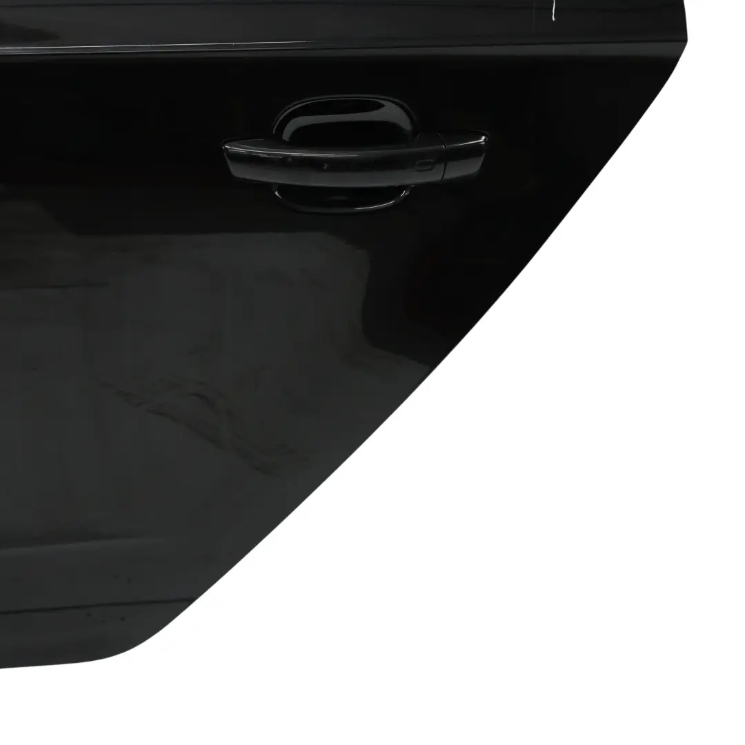 Puerta Trasera Izquierda Phantom Black Crystal Effect - Z9Y para Audi A3 8V con número de pieza 8V4833051B Audi A3 8V Puerta Trasera Izquierda Phantom Black Crystal Effect - Z9Y - SKU 8V4833051B-PHB - Número de pieza 8V4833051B