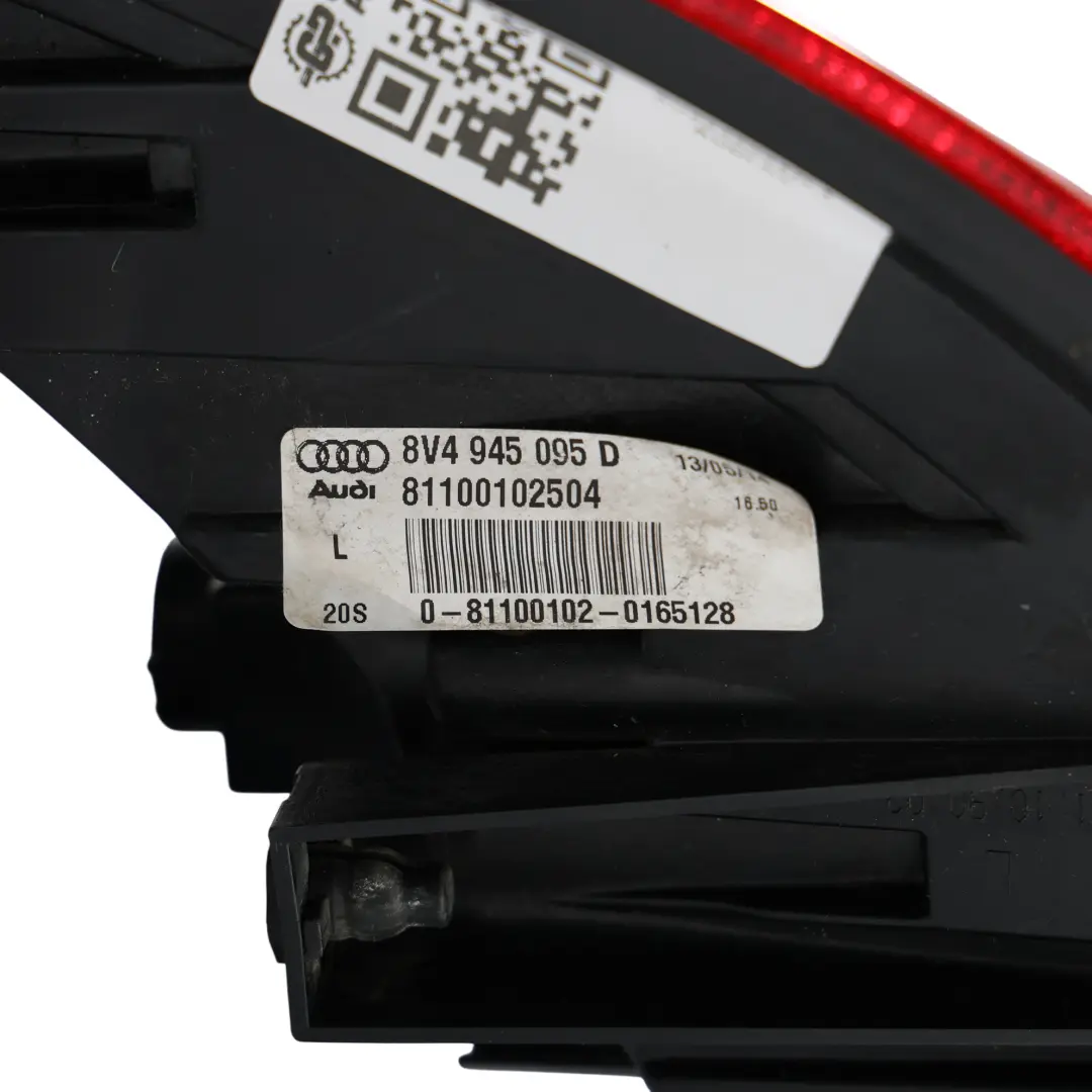 Sportsback Fanale Posteriore Portellone Fanale Posteriore per Audi A3 8V con numero di parte 8V4945095D Audi A3 8V Sportsback Fanale Posteriore Portellone Fanale Posteriore - SKU 8V4945095D-1 - Numero di parte 8V4945095D