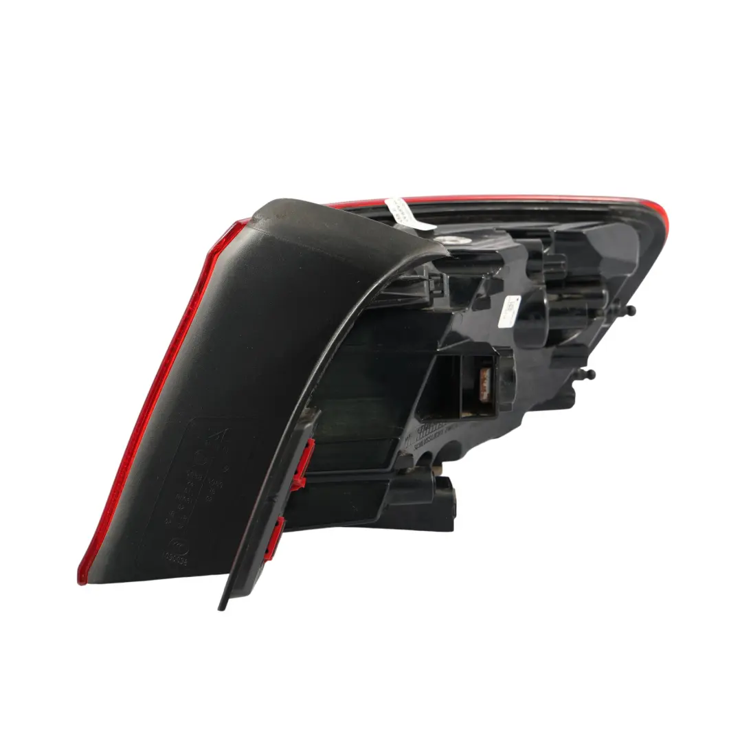 Sportsback Heckklappe Lampe Rücklicht Links Außen für Audi A3 8V mit Teilenummer 8V4945095D Audi A3 8V Sportsback Heckklappe Lampe Rücklicht Links Außen - SKU 8V4945095D-1 - Teilenummer 8V4945095D