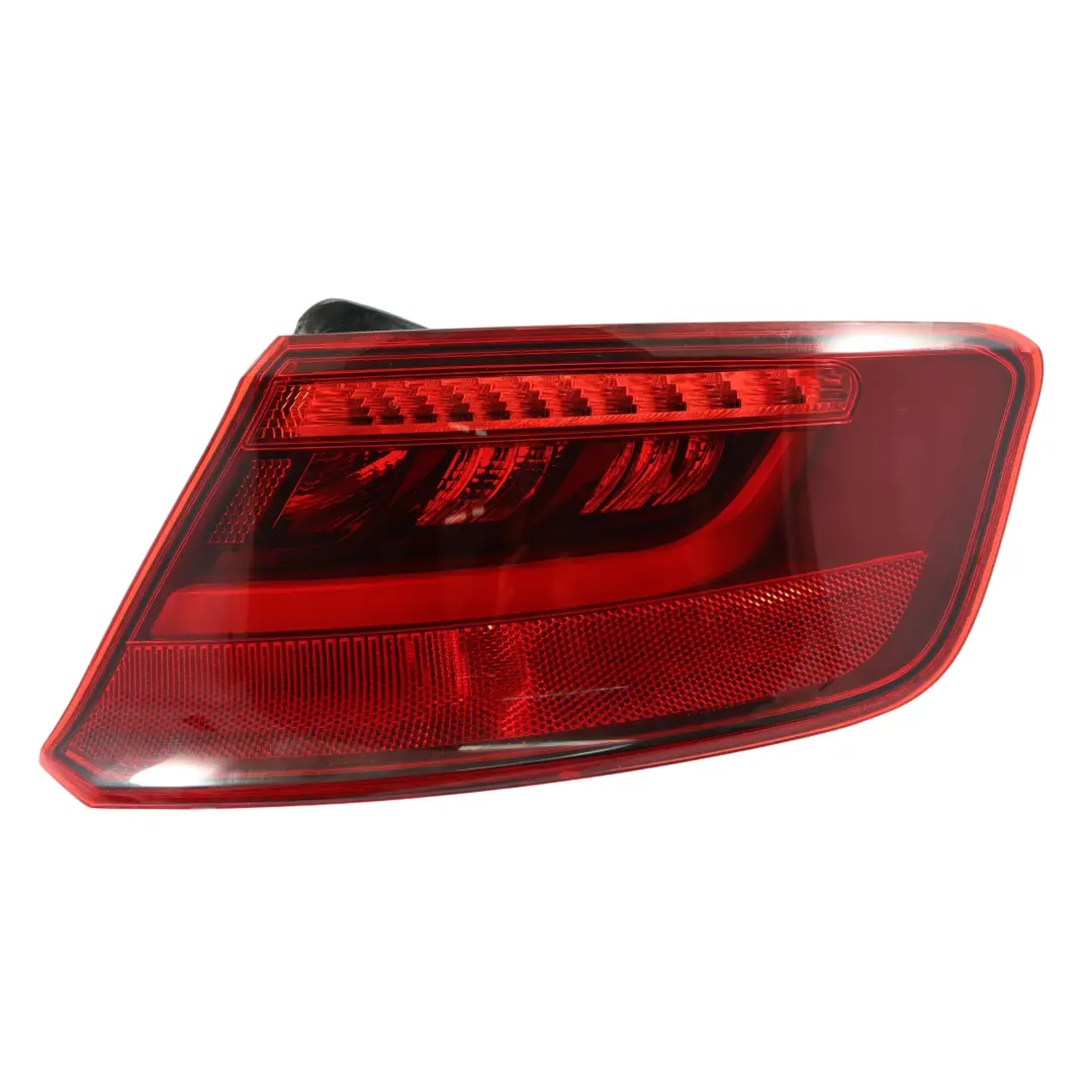 Sportsback Fanale Posteriore Esterno Destro per Audi A3 8V con numero di parte 8V4945096D Audi A3 8V Sportsback Fanale Posteriore Esterno Destro - SKU 8V4945096D - Numero di parte 8V4945096D