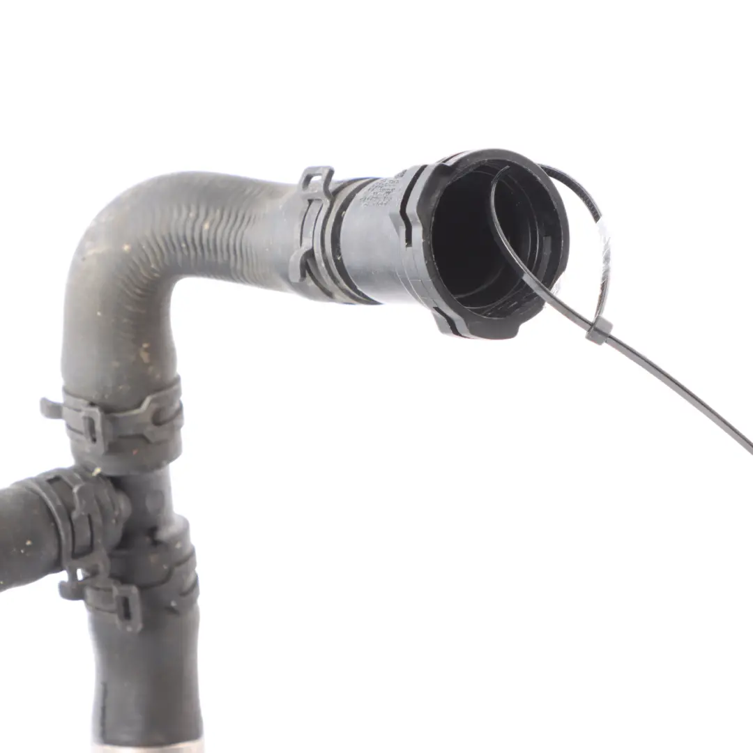 Audi A4 B9 A5 F5 Motor Tubería De Agua Línea De Agua Refrigerante - SKU 8W0122449BC - Número de pieza 8W0122449BC