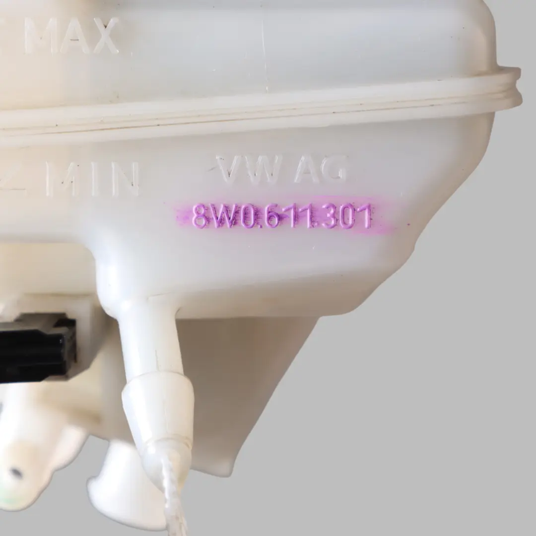 Audi Q7 4M Zbiorniczek Płynu Hamulcowego - SKU 8W0611301 - Numer Części 8W0611301