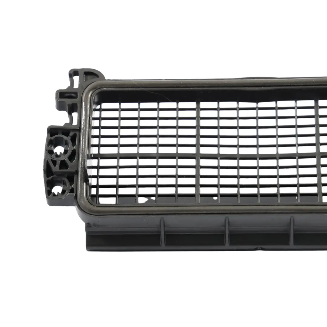 Heizung Klima Luft Einlass Maschen Abdeckung für Audi A1 8X mit Teilenummer 8X0815479B Audi A1 8X Heizung Klima Luft Einlass Maschen Abdeckung - SKU 8X0815479B - Teilenummer 8X0815479B