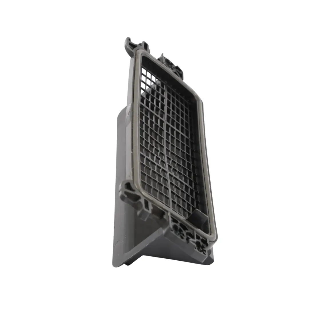 Siatka Kratka Grill Wlot Powietrza Klimatyzacji do Audi A1 8X o numerze 8X0815479B Audi A1 8X Siatka Kratka Grill Wlot Powietrza Klimatyzacji - SKU 8X0815479B - Numer Części 8X0815479B