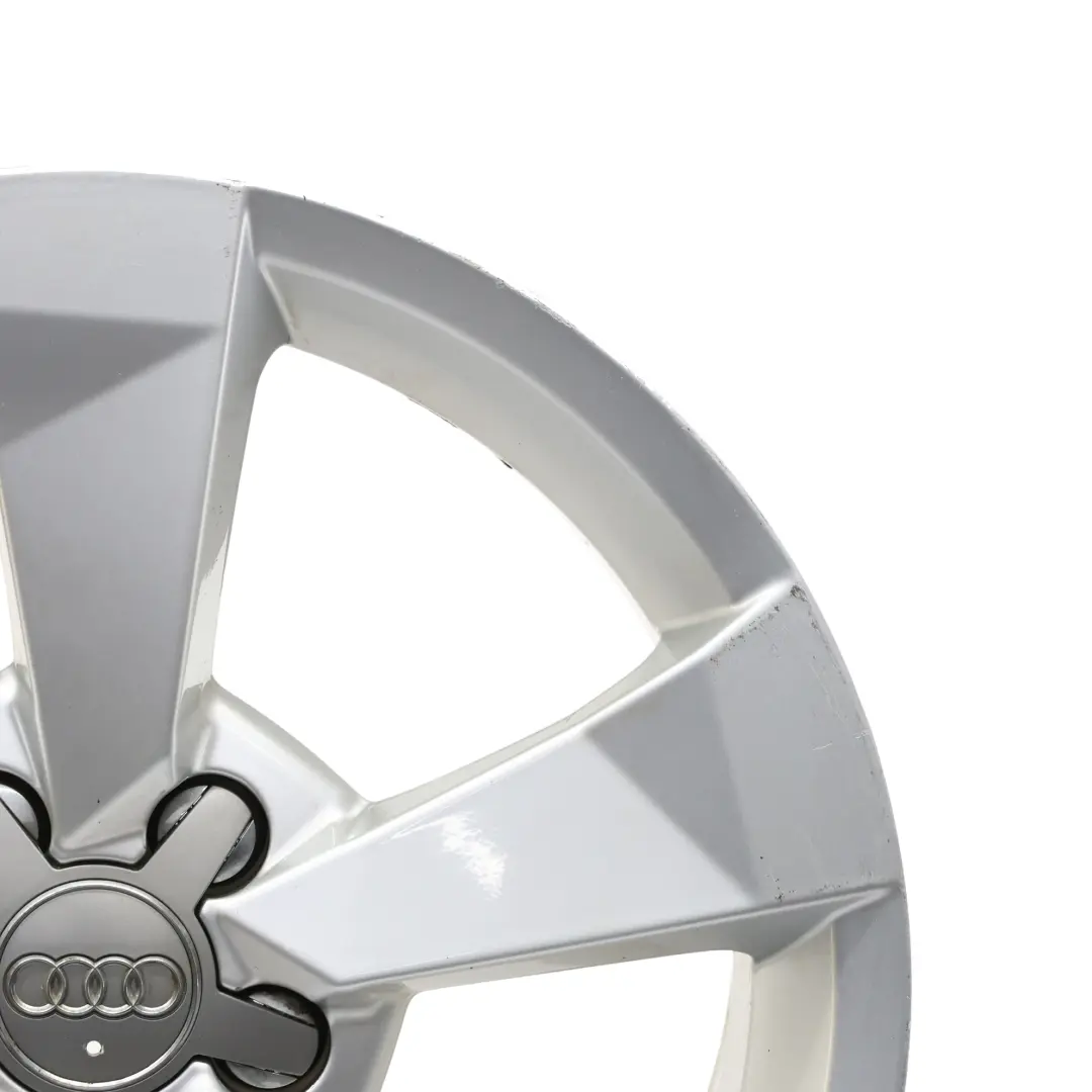 Srebrna Felga Aluminiowa 16" 7J ET:34 Star Spoke do Audi A1 8X o numerze 8XA601025A Audi A1 8X Srebrna Felga Aluminiowa 16" 7J ET:34 Star Spoke - SKU 8XA601025A-1 - Numer Części 8XA601025A