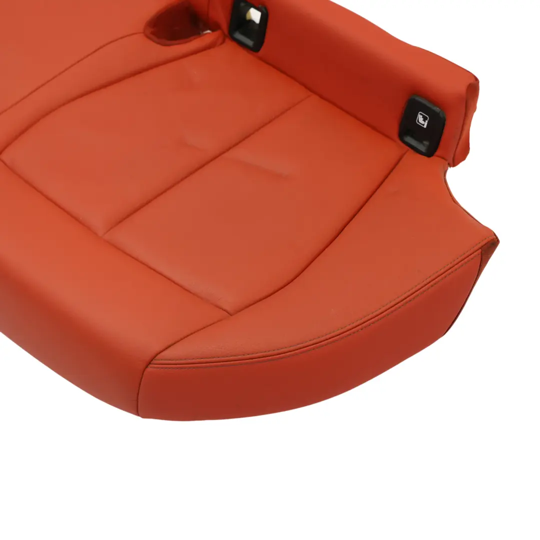 Banquette arrière Canapé Housse d'intérieur Cuir Rouge Dakota Grise pour BMW F40 à propos du numéro de pièce 9108278 BMW F40 Banquette arrière Canapé Housse d'intérieur Cuir Rouge Dakota Grise - SKU 9108278 - Numéro de pièce 9108278
