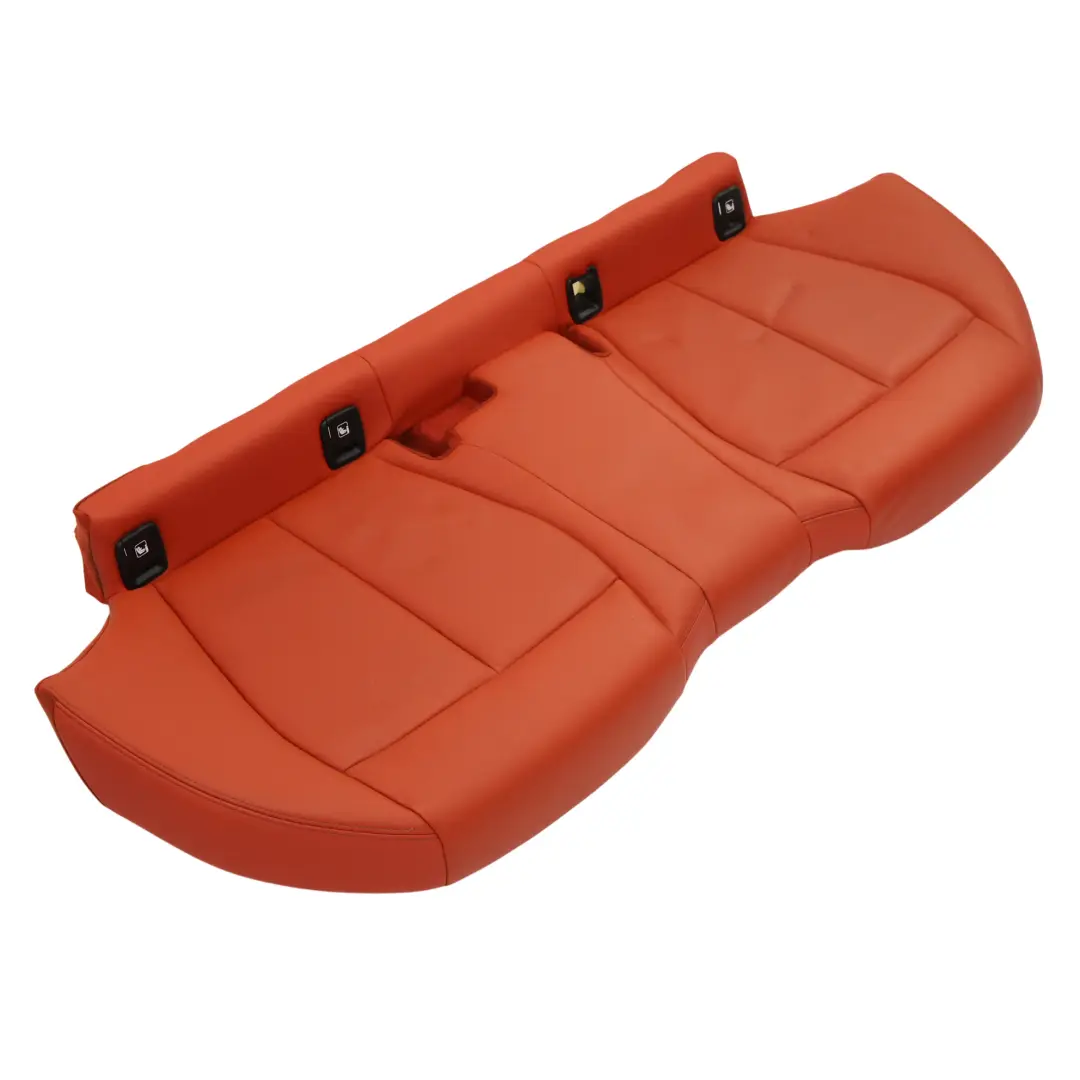 Asiento Trasero Sofá Cubierta Interior Cuero Rojo Costura Gris Dakota para BMW F40 con número de pieza 9108278 BMW F40 Asiento Trasero Sofá Cubierta Interior Cuero Rojo Costura Gris Dakota - SKU 9108278 - Número de pieza 9108278