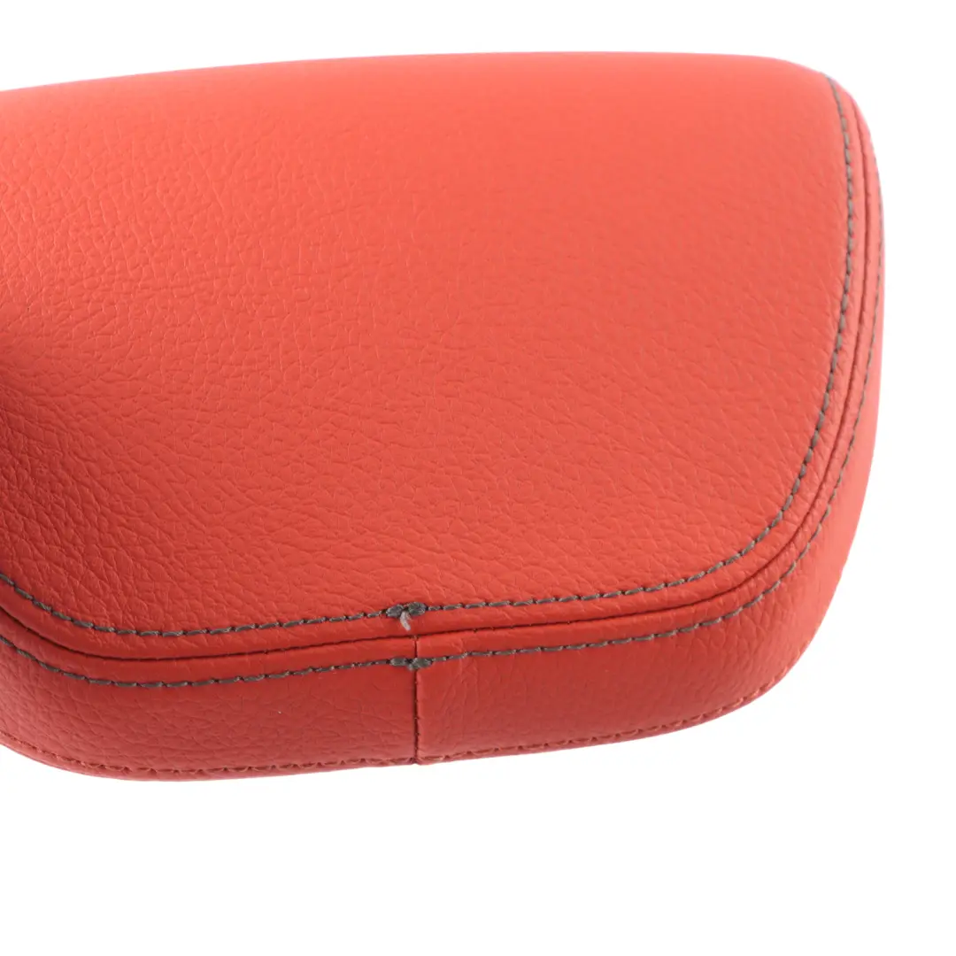 Appuie Tête Arrière En Cuir Dakota pour BMW F40 à propos du numéro de pièce 9108289 BMW F40 Appuie Tête Arrière En Cuir Dakota - SKU 9108289 - Numéro de pièce 9108289