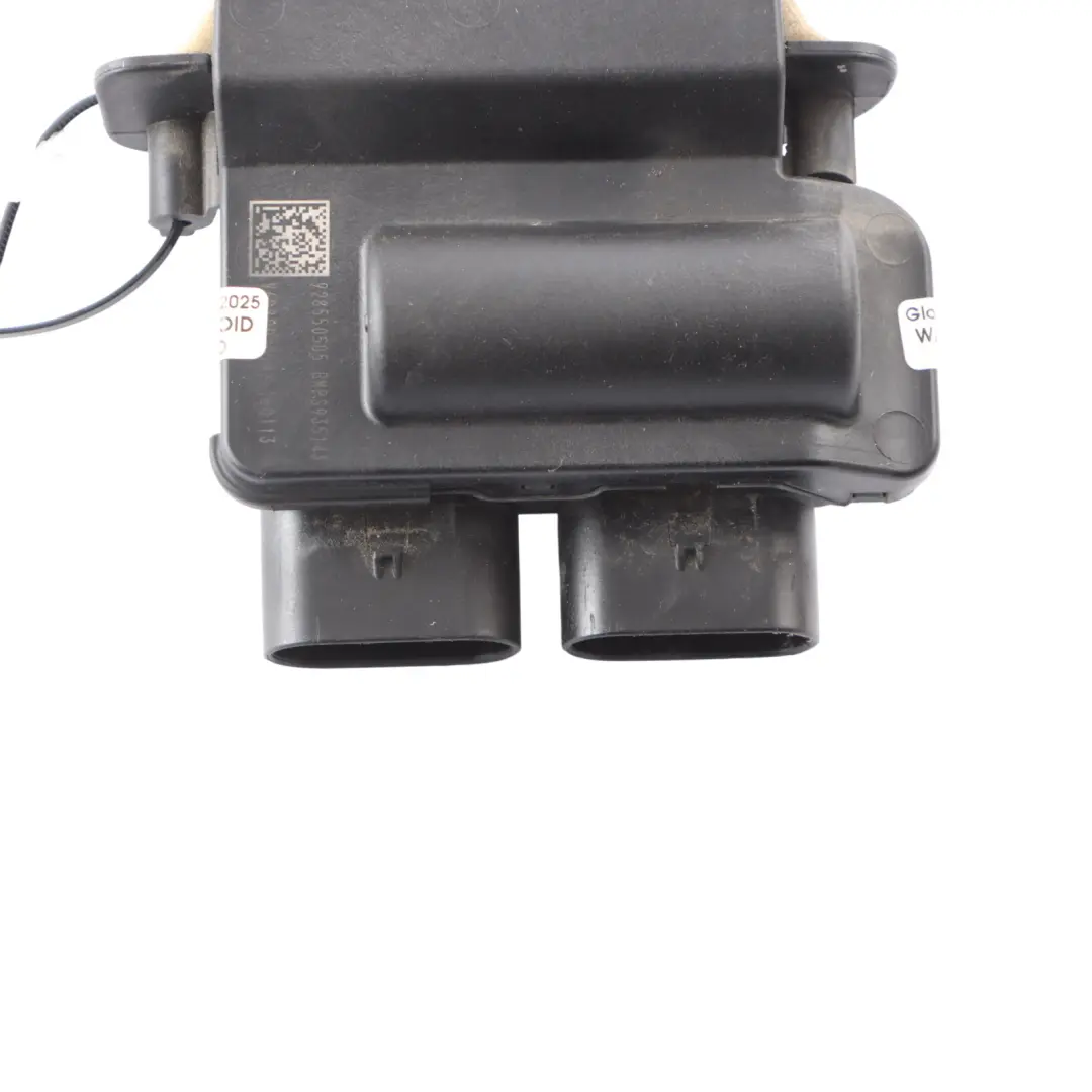 Distribution Junction BMW X5 X6 F15 F16 Power Battery Control Unit to with Part number 9285505 Distribution Junction BMW X5 X6 F15 F16 Power Battery Control Unit - SKU 9285505 - Part number 9285505