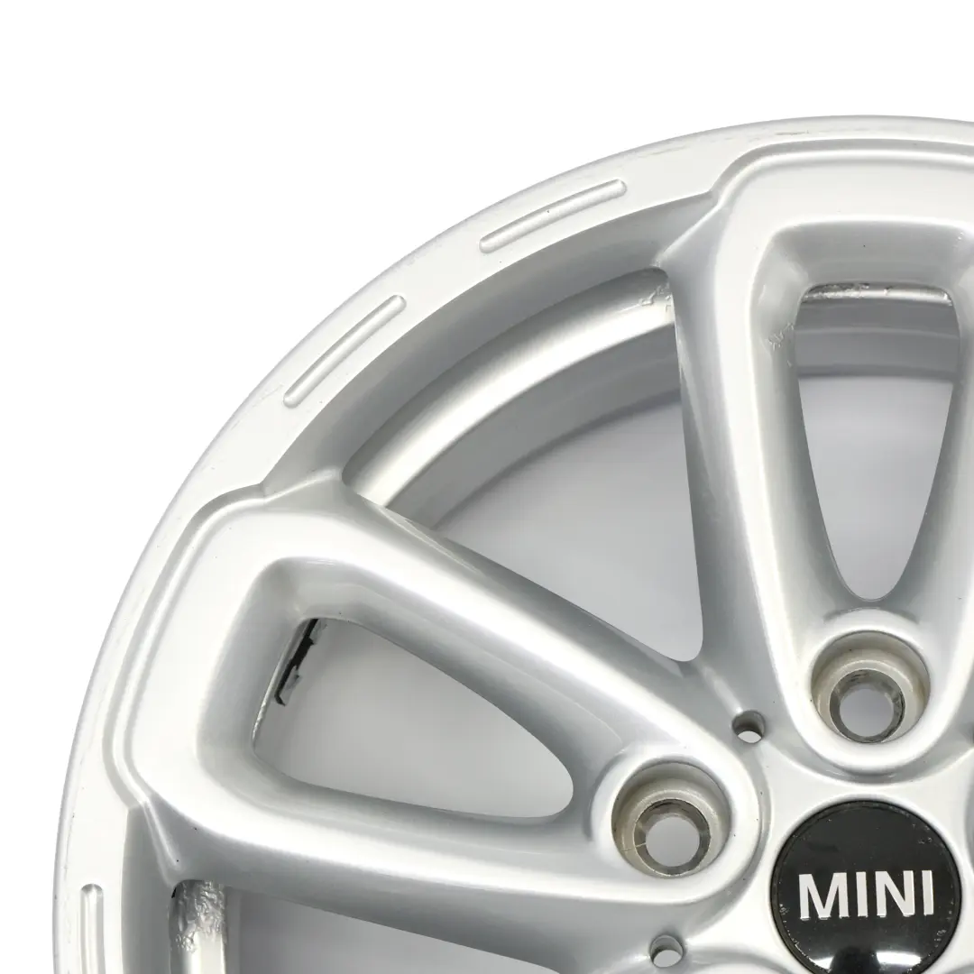 Jante en alliage 17" 7J ET:50 a rayons triangulaires 141 pour Mini R60 R61 à propos du numéro de pièce 9811730 Mini R60 R61 Jante en alliage 17" 7J ET:50 a rayons triangulaires 141 - SKU 9811730-1 - Numéro de pièce 9811730